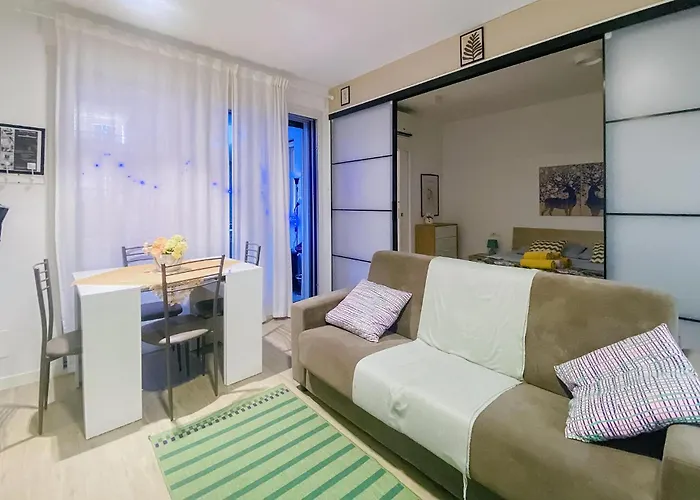 Stunning Apartment In Roma With Wifi