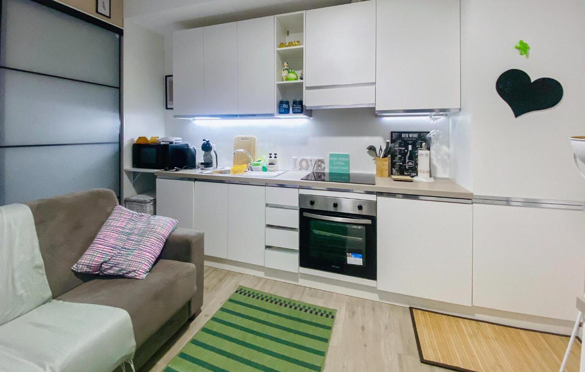 Stunning In With Wifi Apartment Rom