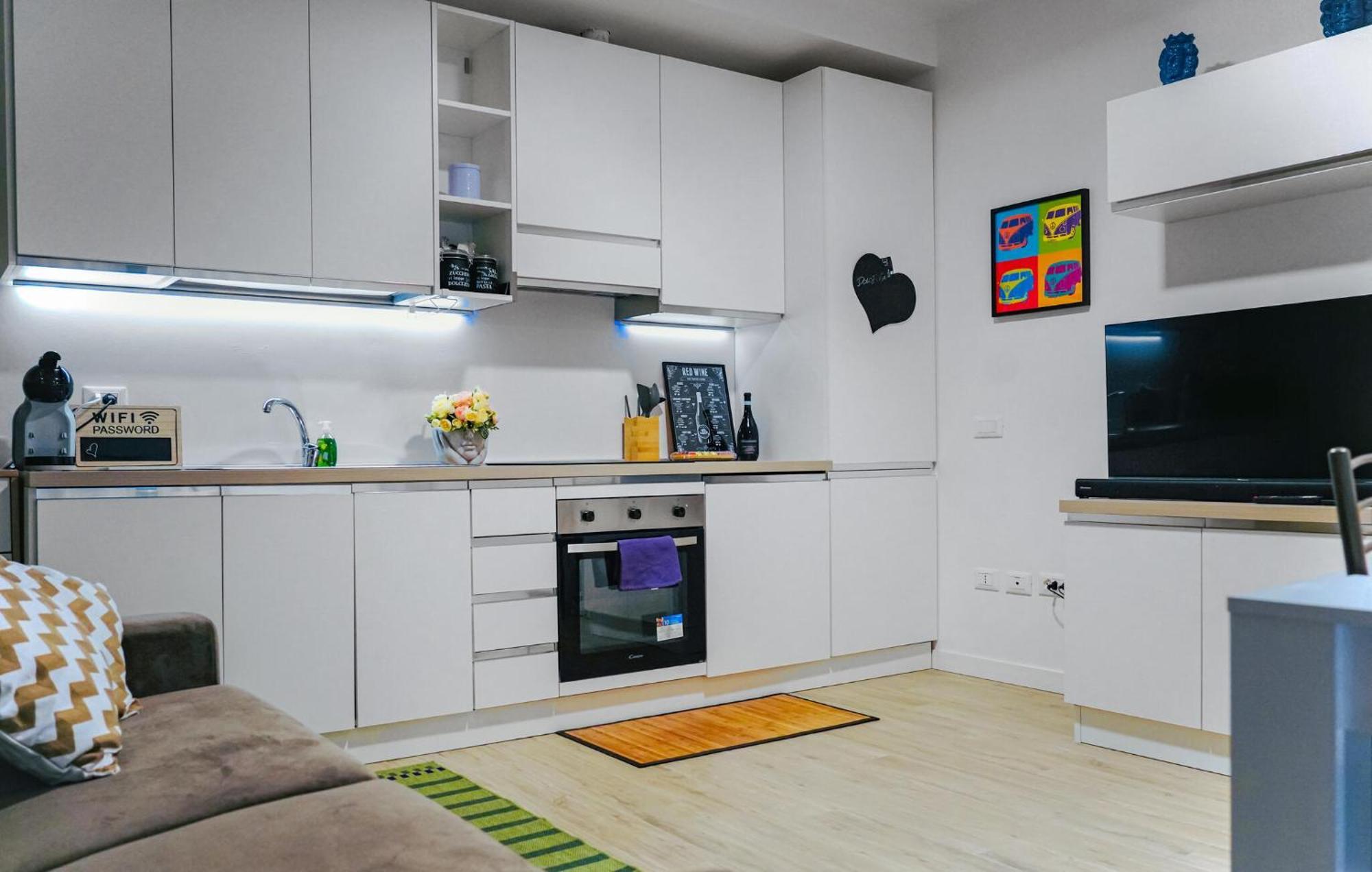 Stunning In With Wifi Apartment